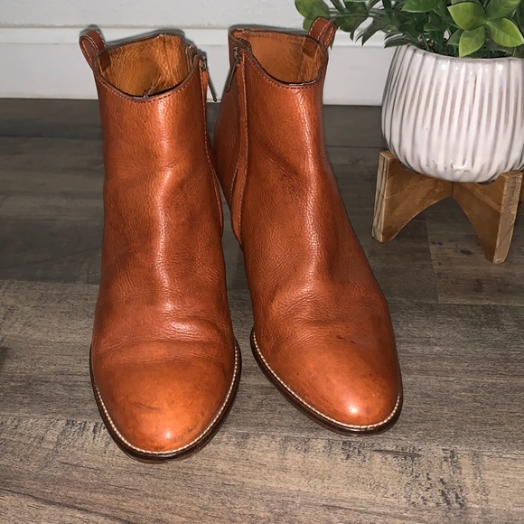 MADEWELL COGNAC BROWN BOOTIES - Picture 2 of 8